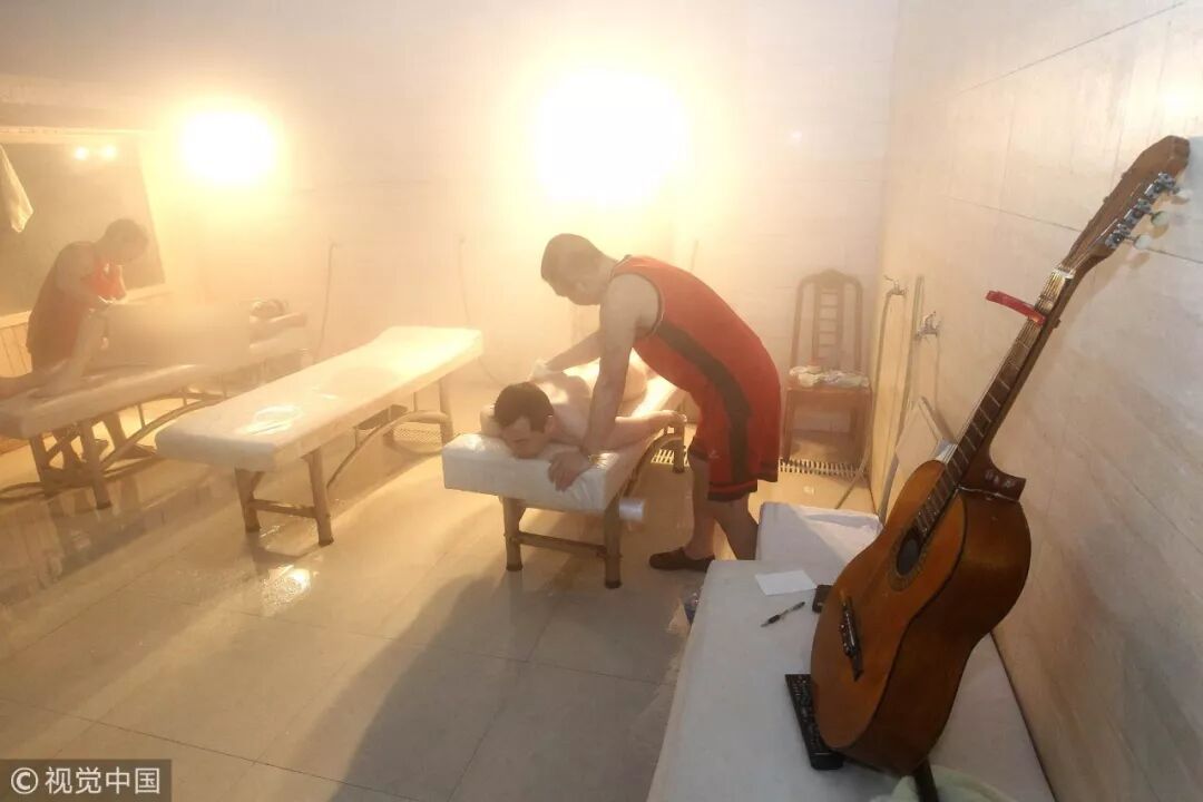 给东北人一个澡堂，他们能泡了整个世界