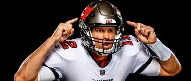 布雷迪改打中短传才重振旗鼓？数据告诉你只有长传才能救老汉！