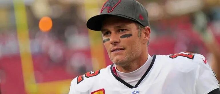 海盗外接古德温：当布雷迪召唤你的时候，根本无法拒绝