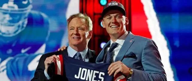 “琼斯去哪儿”成新热点！猎鹰大外接琼斯表示对爱国者感兴趣