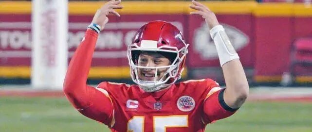 酋长四分卫马霍姆斯欢迎罗杰斯来美联西区：我们准备好迎接挑战！