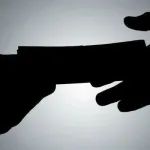 中粮、中国联通——两家央企员工间的“行贿与受贿”