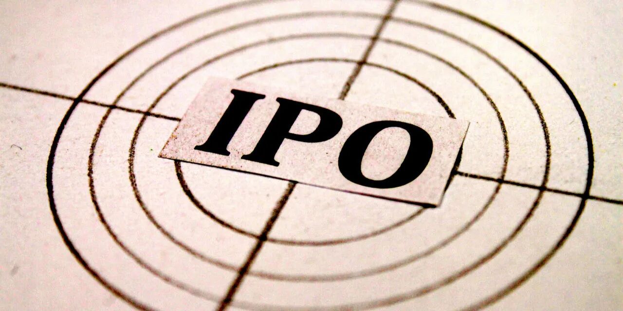 恒大物业上市前传：供应商战投、高度依赖母公司和百亿募资额