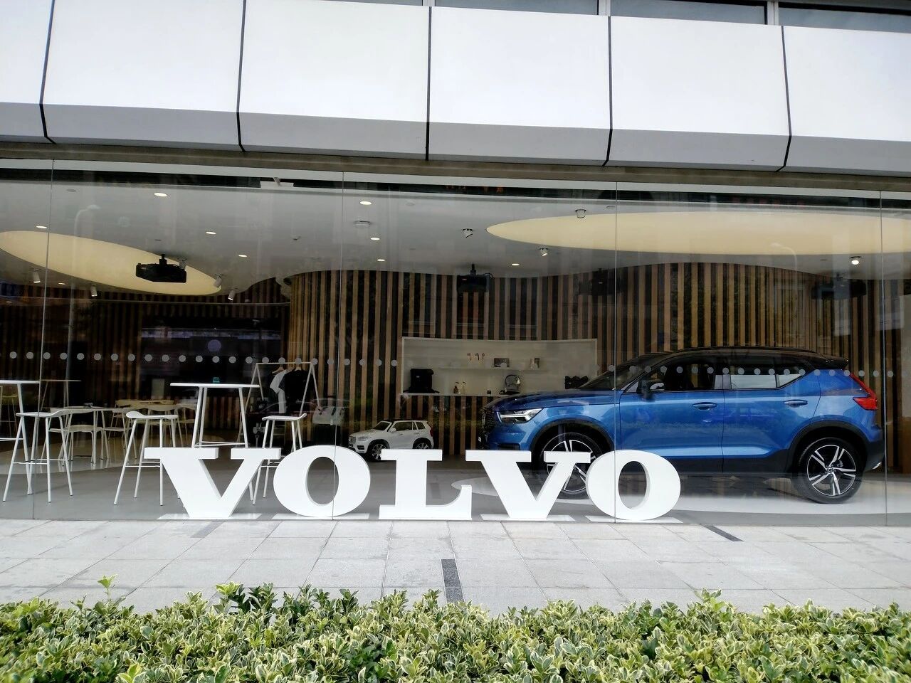 沃尔沃连打“服务牌” 鏖战豪华品牌第二梯队