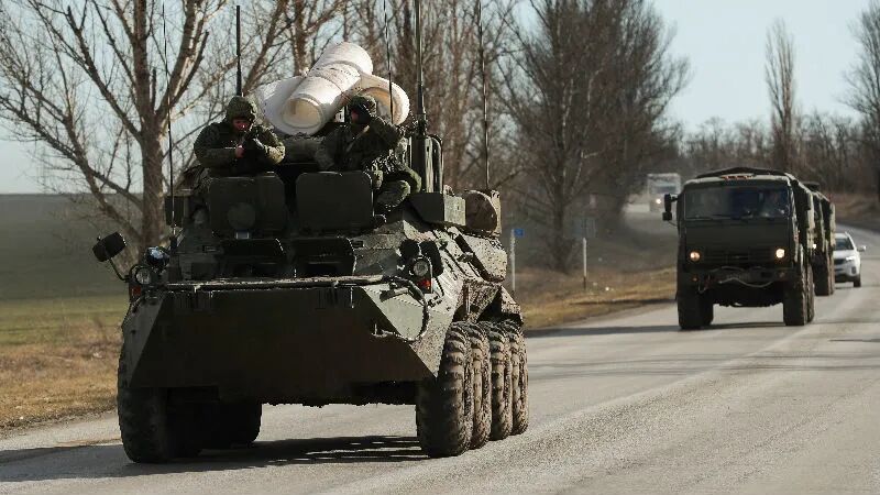 乌克兰宣布实施紧急状态，美欧扩大对俄制裁