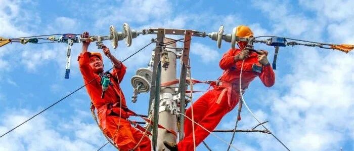 特殊会议、紧急让电，亿万川渝民众战高温