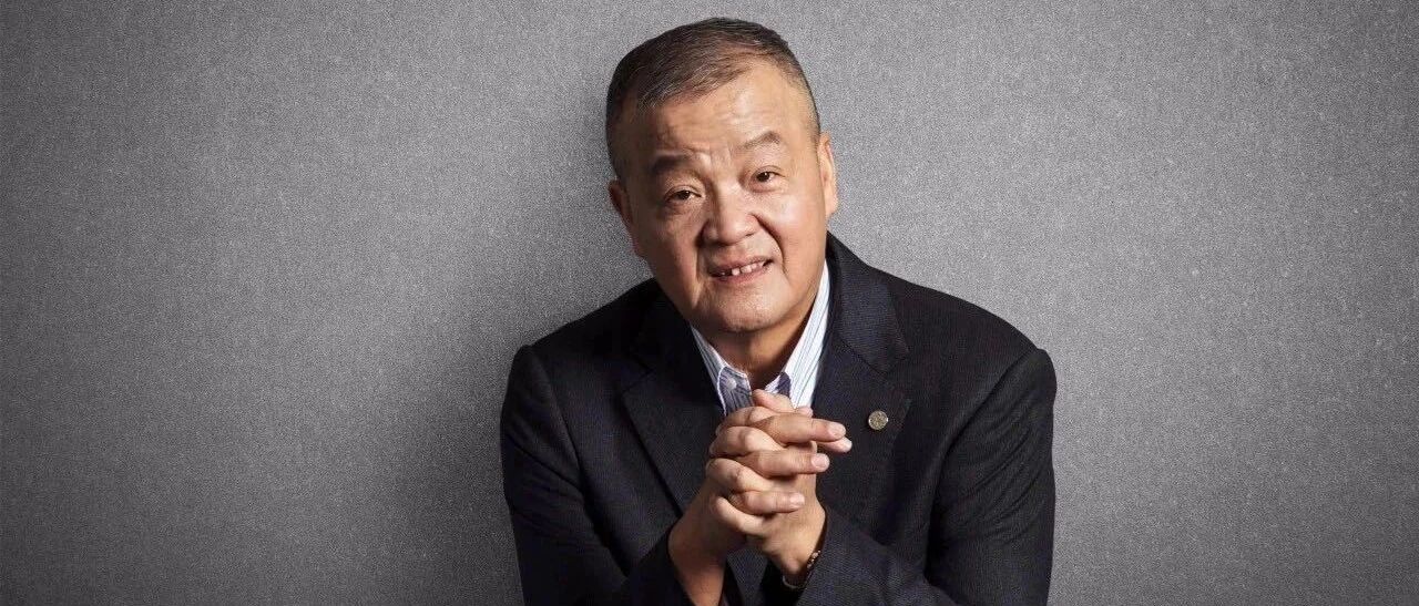 鹏城良驹  明哲求新  那个与时代同行的“年轻人”