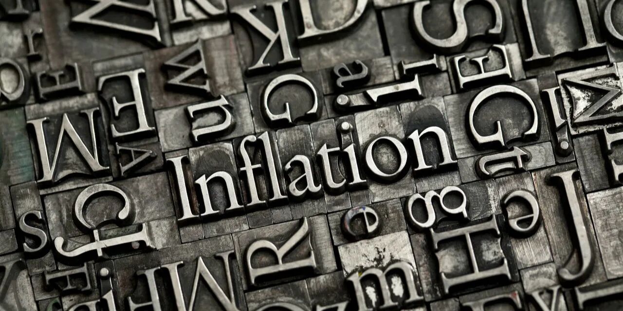 贴水的商品、走平的曲线和不断修正的预期