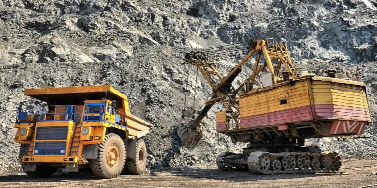 铁矿石价格冲至120美元以上：供应商提前增产缓解市场供需