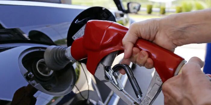 巴菲特持续加仓石油股背后：石油股的好日子才刚开始吗？