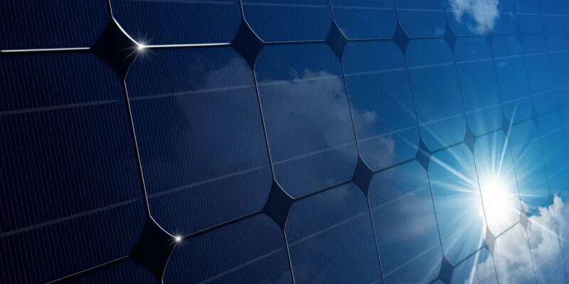 光伏玻璃涨价，巨头“抱团叫苦”