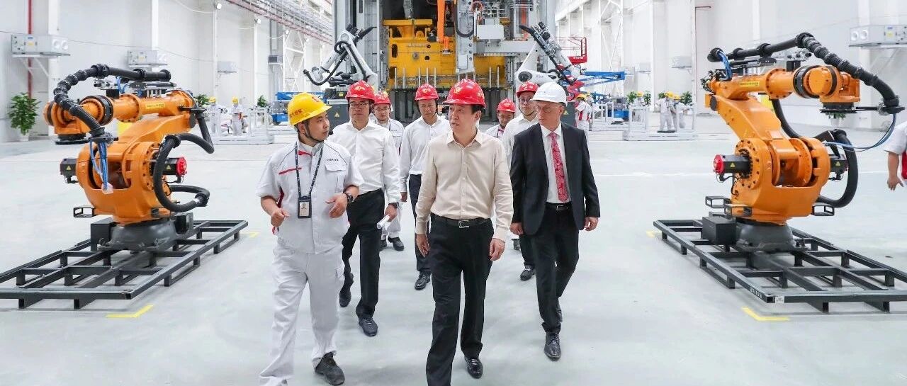 恒大造车“梦工厂”曝光：2545台机器人坐镇