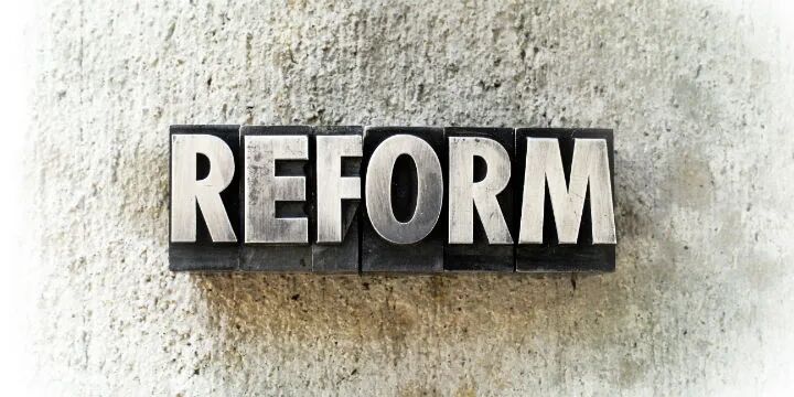 吴晓求谈后疫情时代中国经济走向：跨越中等收入陷阱