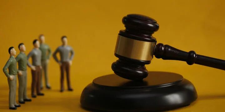 乐视网与贾跃亭等遭集体诉讼索赔逾45亿 6家中介机构同列被告席