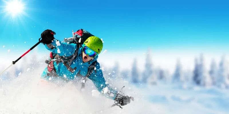 元旦出游三热门：滑雪、逛主题乐园、泡温泉