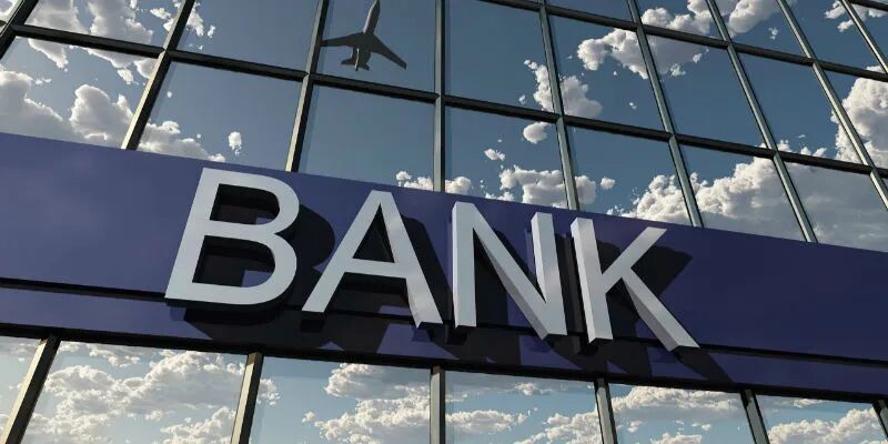 36家上市银行全景：拨备拖累利润增长 预测全年盈利将下滑12%