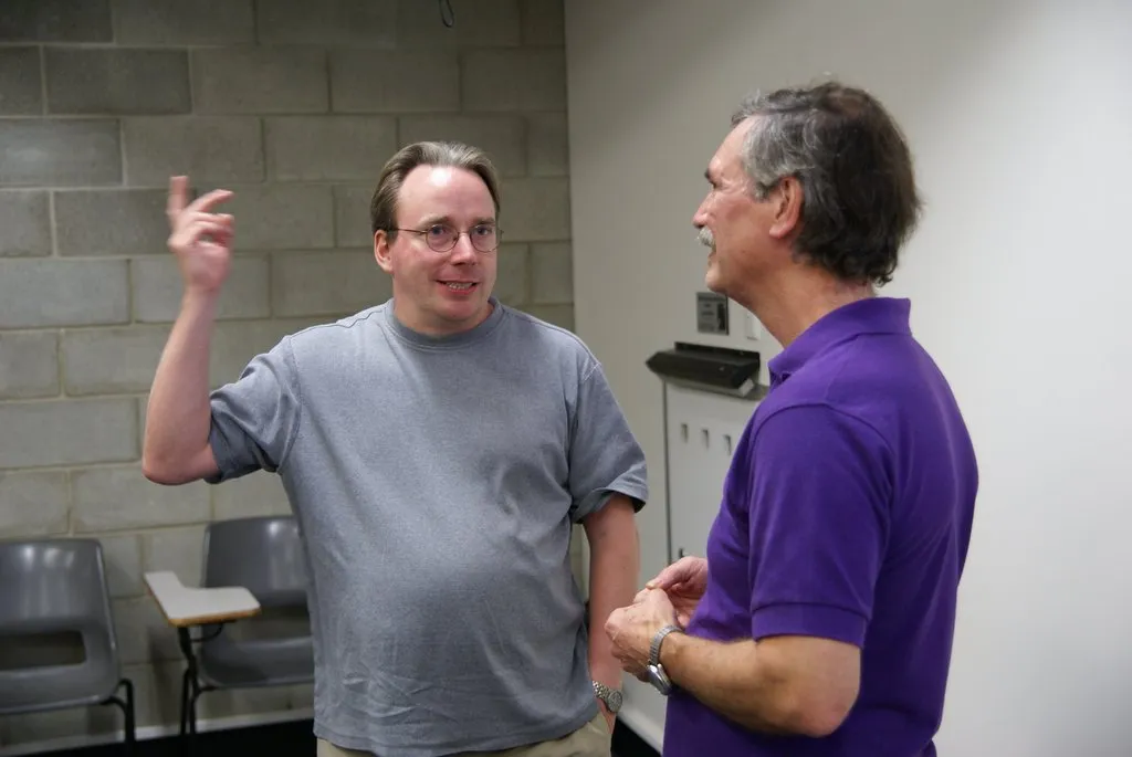 Linus Torvalds 编译 arm64 Linux 内核时遇“新欢”：Ampere AArch64