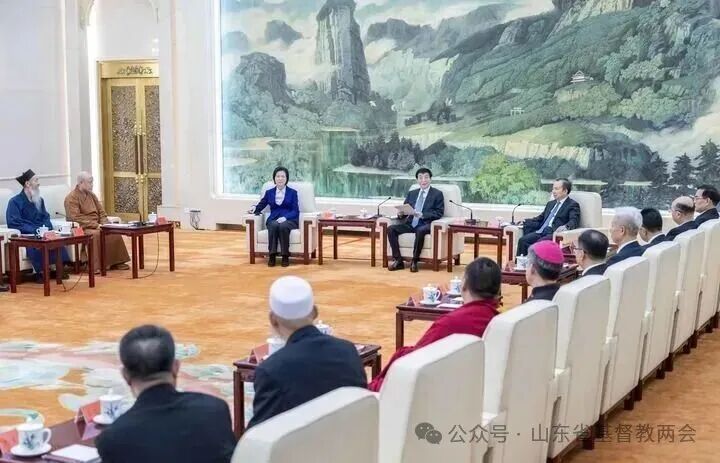 王沪宁出席全国性宗教团体负责人迎春座谈会