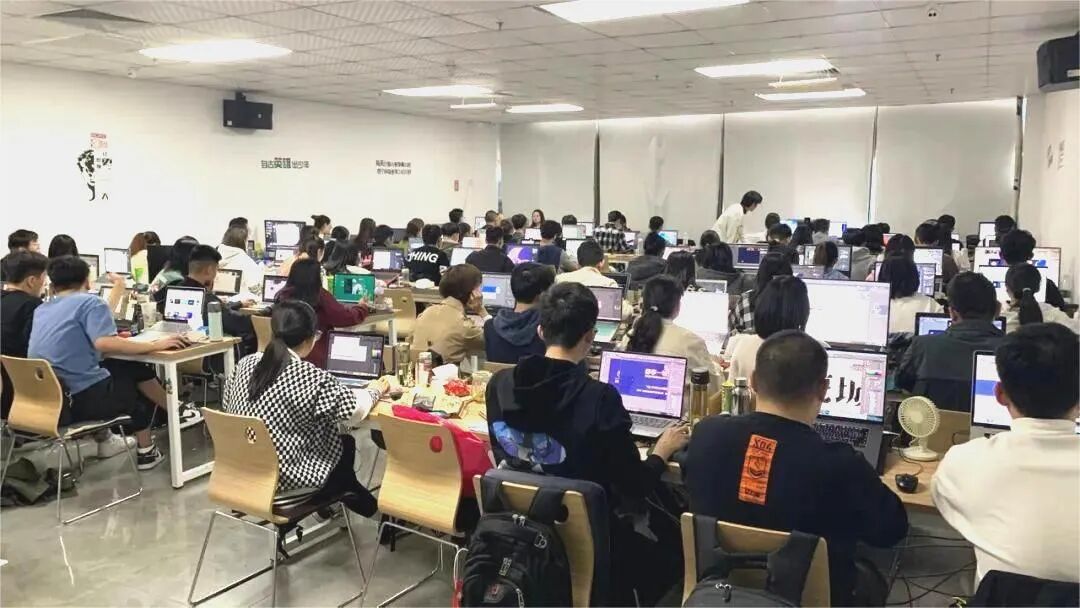 黑马喜讯：Java学长入职华为啦！