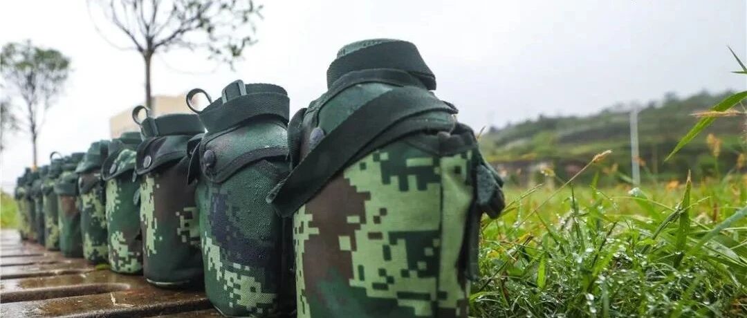 小水壶藏有“大讲究”，解放军军用水壶，有哪些鲜为人知的作用？