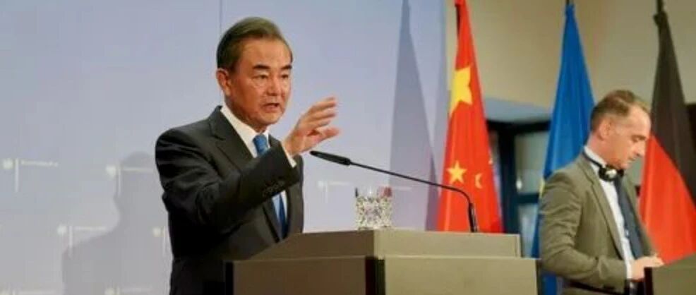 王毅警告捷克参议院议长：你过线了