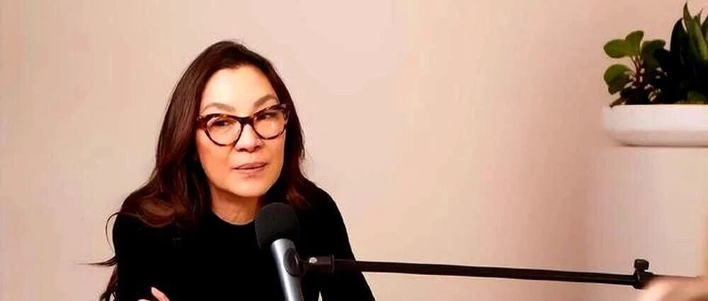 杨紫琼:无法生育的遗憾曾压得她抬不起头,但她最终活成了全世界都在仰望的女人