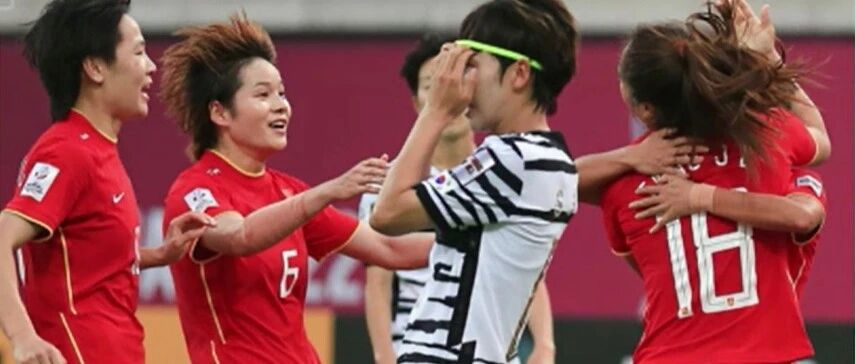 同为中国足球，为什么女足能赢，男足会输？丨深度解析