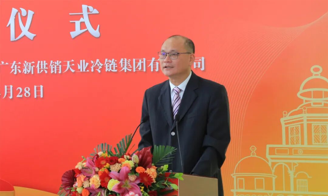 江门市政府副秘书长莫劲锋希望开平市各级政府,各部门通力配合,为项目