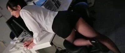 我来加班，秘书竟然还不休息