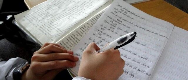 英语正式被踢出考试，这个地方成为首个试点城市！