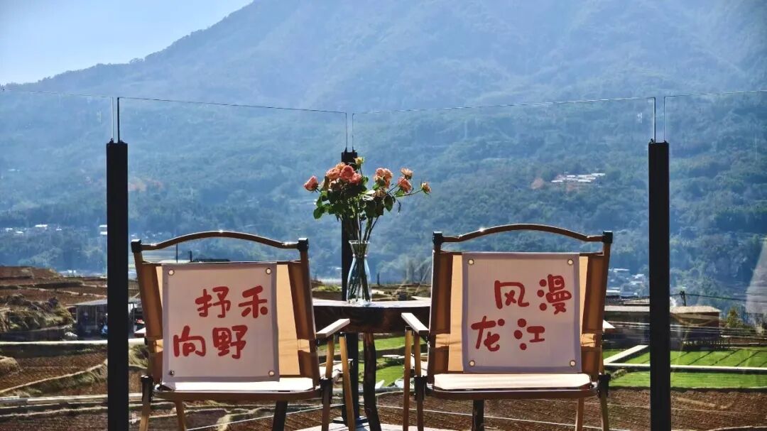 群众无偿让地，铺出弄岗“田园诗路”__群众无偿让地，铺出弄岗“田园诗路”