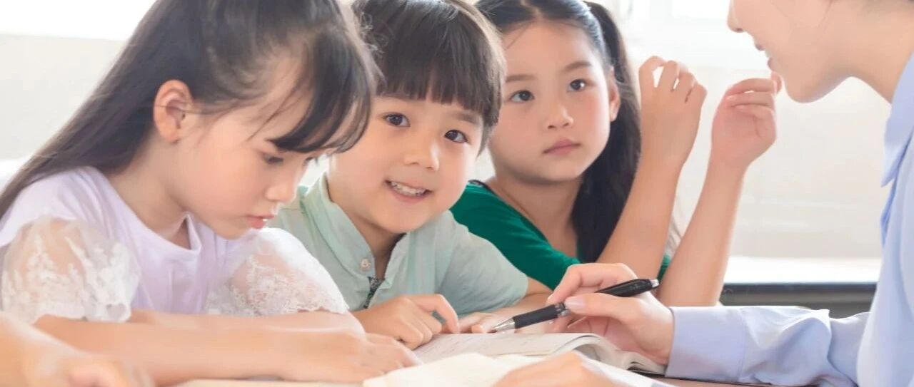 别逼孩子背单词！这9个万能方法，4天背过3000词，家长群传疯了！