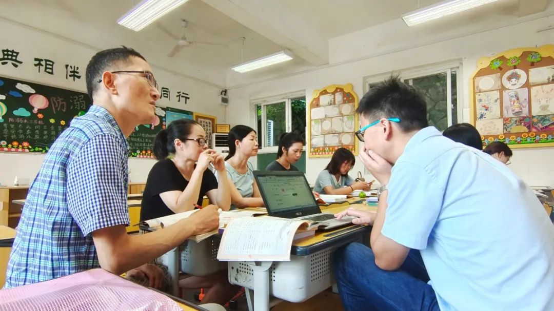 盏西镇中心小学六年级集体备课第五单元教案模板_小学语文备课教案模板_小学一年级语文备课教案模板