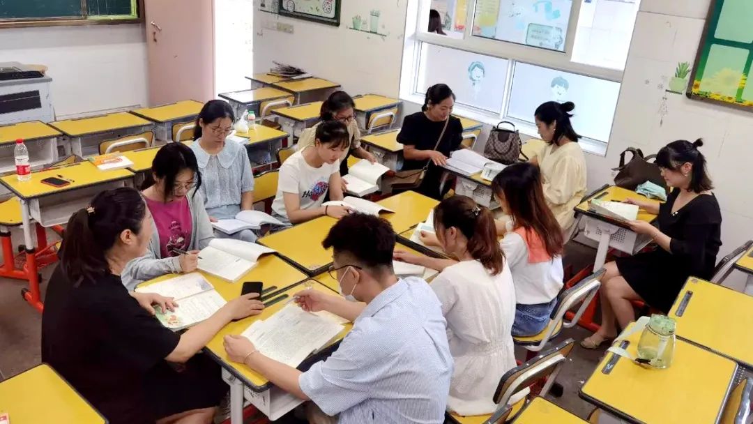 小学语文备课教案模板_小学一年级语文备课教案模板_盏西镇中心小学六年级集体备课第五单元教案模板