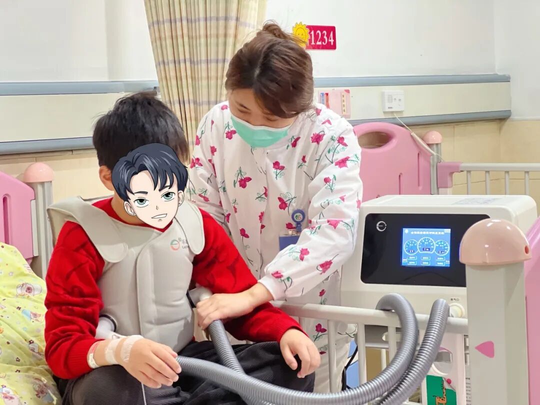 为什么用震动排痰市六院儿科振动“小背心”，助力排痰更轻松！_https://www.jmylbn.com_新闻资讯_第3张