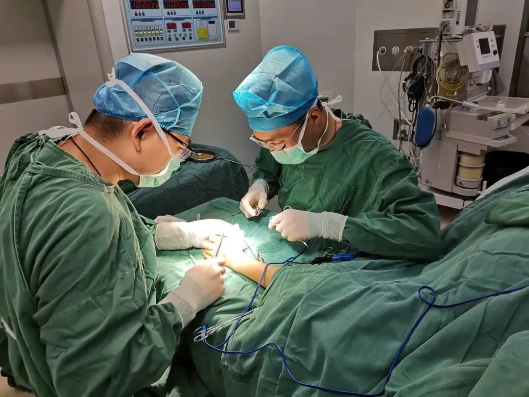 肌瘤钻怎么写手指钻心痛！市六院手足外科医生提醒当心“窝藏”甲下血管球瘤！_https://www.jmylbn.com_新闻资讯_第4张