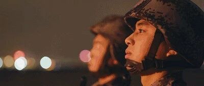 看完泪奔：这就是军人的年！
