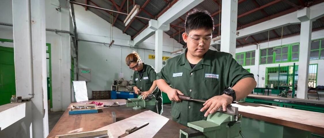 小明上了普高，小红上了职高，他们都会有美好的未来吗？看完这几个数据，扎心了!