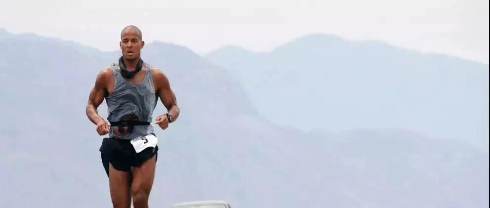 深度：从体重 270 斤，到海豹突击队之王，他只做对了一件事