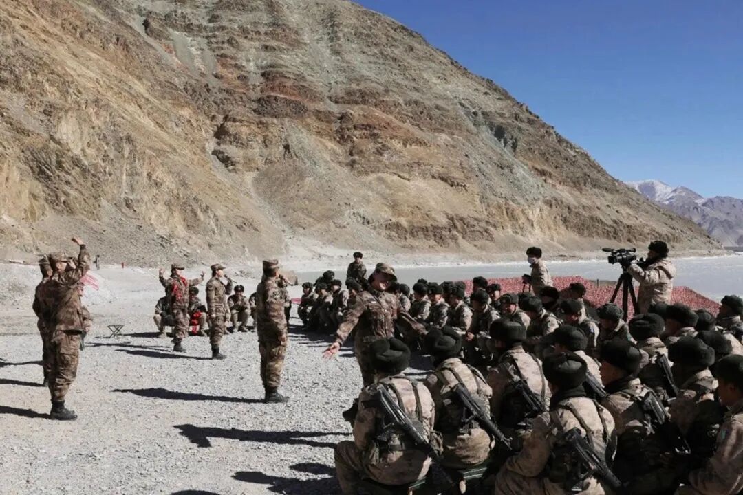 为防止过去失误，解放军加大边境无人机训练力度！让印军无机可乘的图3