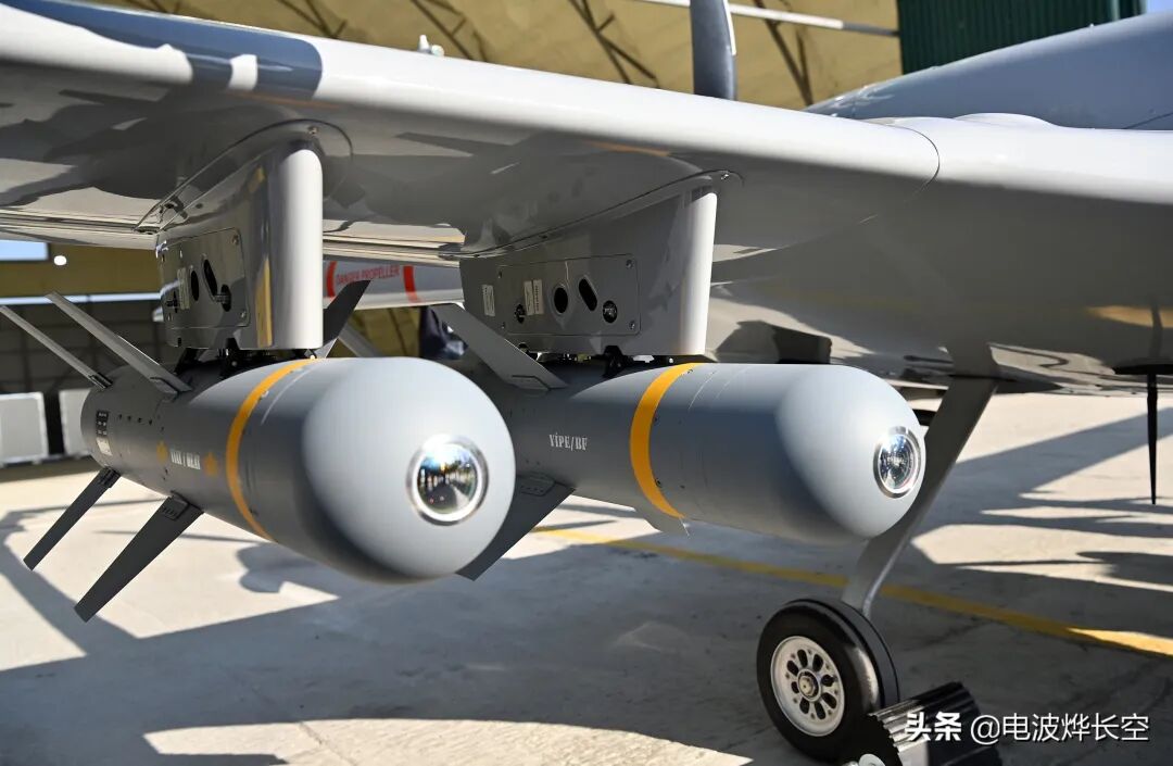 吉爾吉斯斯坦選擇了土耳其TB-2察打一體無人機的圖2