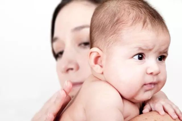 99%新生兒都會有嗆奶的經歷~媽媽們不要覺得是小事！ 親子 第5張