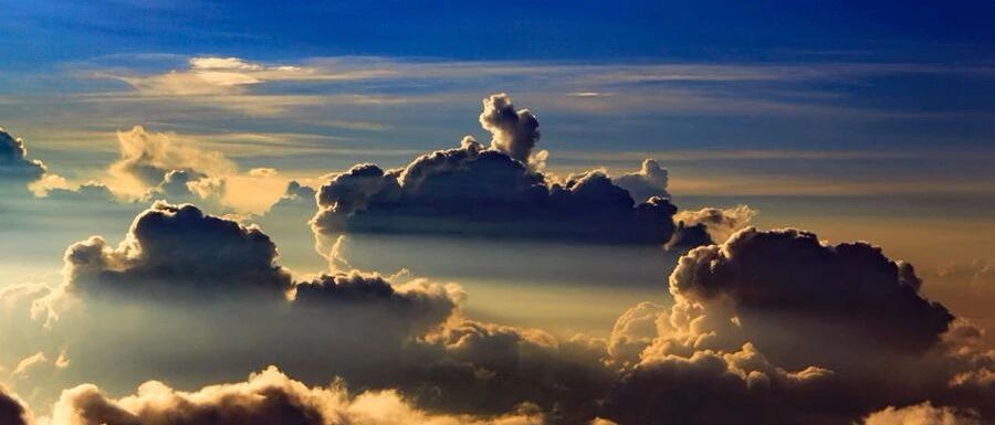 一觉醒来，我们又见证了惨烈的一幕！这还只是开头｜周末阅读