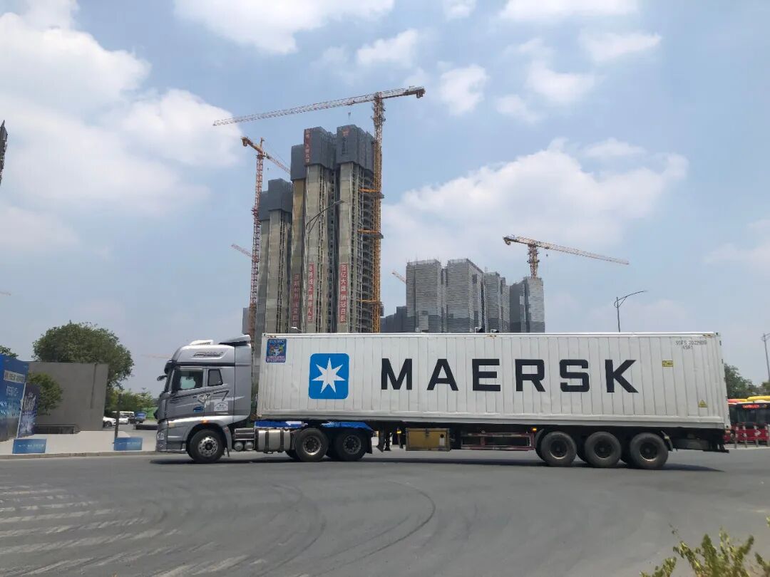 白云亭岗站：越秀天悦云湖、品实云湖花城该怎么样选？