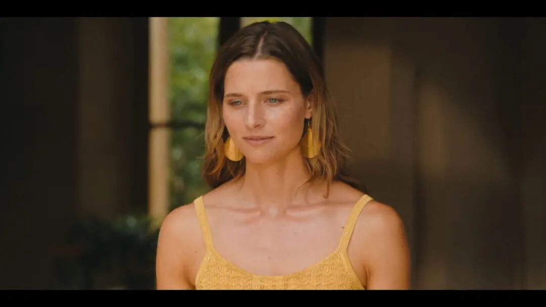 顛覆感官的德國網飛電影《危島墜愛》，瘋狂的姐妹花，背後巨大的陰謀！