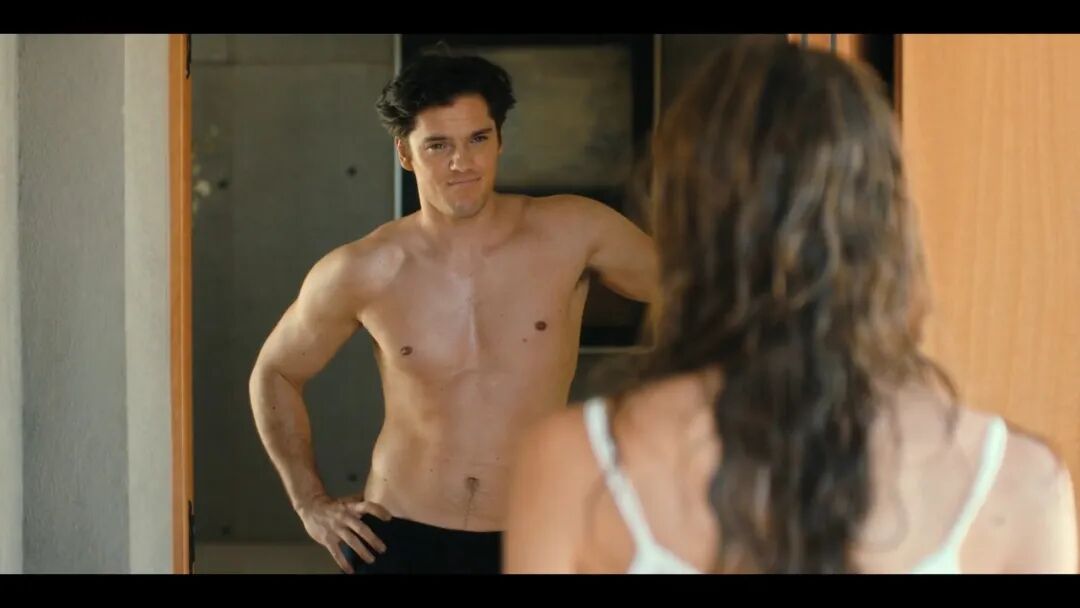 顛覆感官的德國網飛電影《危島墜愛》，瘋狂的姐妹花，背後巨大的陰謀！