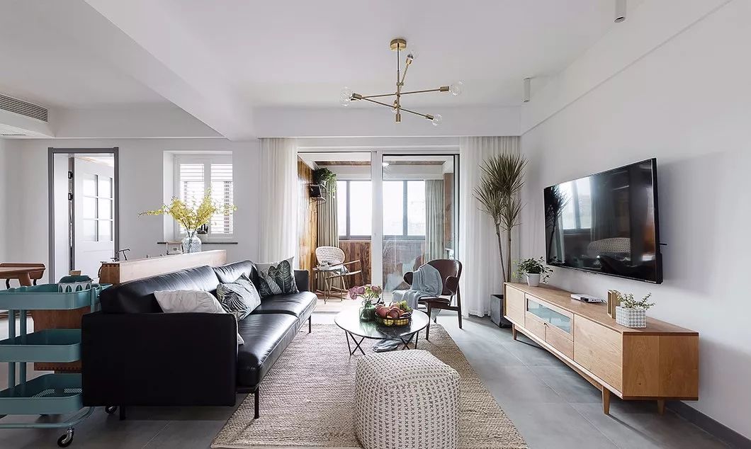 100平全屋开放式装修，视觉效果直接大了50平，榻榻米和书房简直绝配！