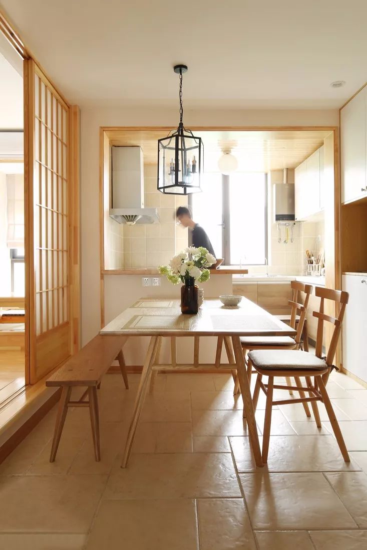 102㎡溫馨治愈系日式三居室，原木裝飾收納好，舒適實用好宜居 家居 第7張