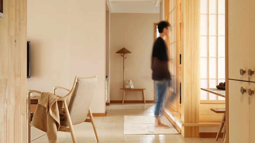 102㎡溫馨治愈系日式三居室，原木裝飾收納好，舒適實用好宜居 家居 第6張