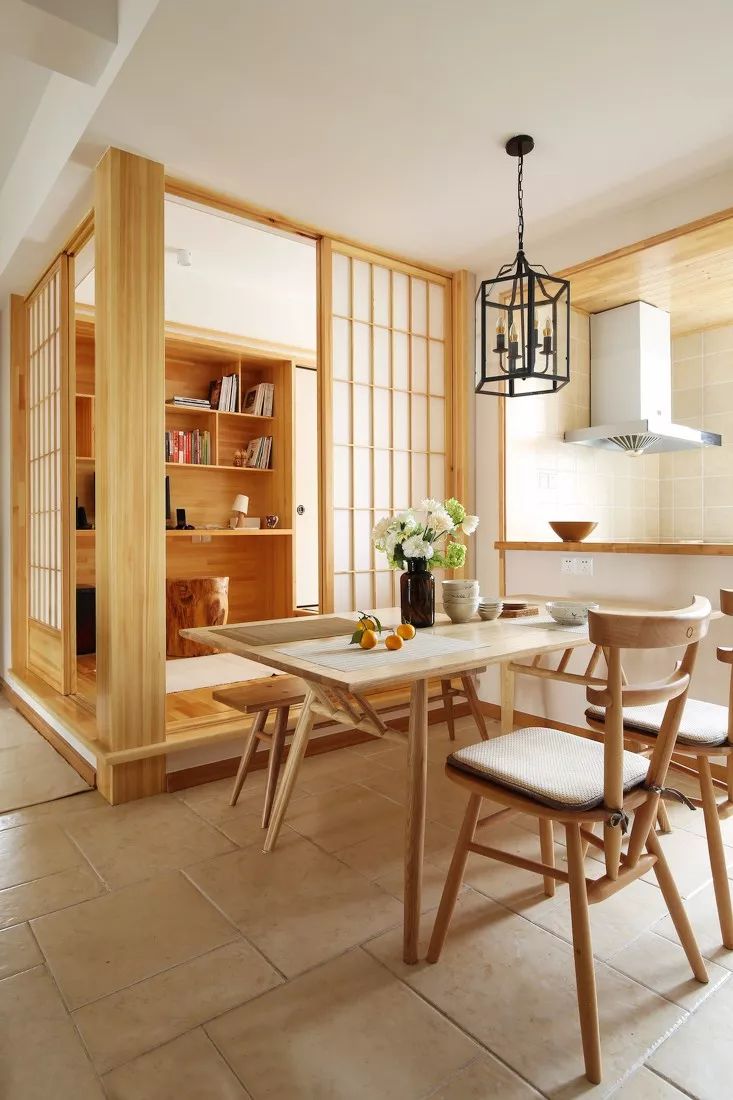 102㎡溫馨治愈系日式三居室，原木裝飾收納好，舒適實用好宜居 家居 第9張